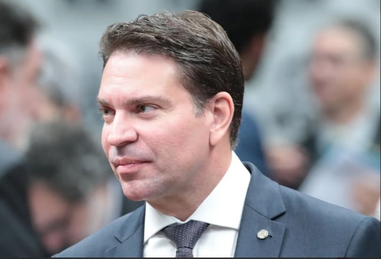 EUA dizem ter pedido que delegado da PF que monitorou Ramagem saia do país Marcelo Ivo atua nos Estados Unidos desde 2023 como oficial de ligação com o Serviço de Imigração e Controle de Aduanas conhecido como ICE