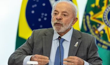 A cinco meses das eleições, Lula anuncia fim da 'taxa das blusinhas', cobrança de 20% sobre compras internacionais