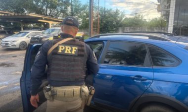 PRF e BOPE prendem suspeito de liderar facção criminosa, após fazer família refém no Recife (PE)