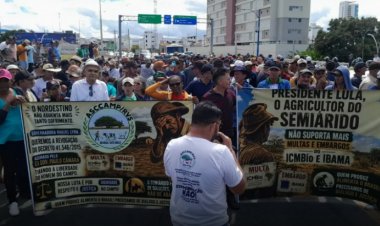 PRF emite nota sobre protesto de agricultores na Ponte Presidente Dutra, em Petrolina (PE) nesta terça (26)