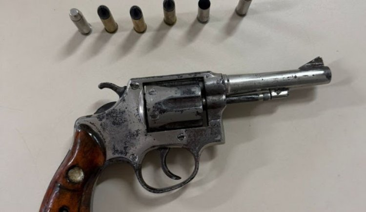 PM detém homem armado com revólver municiado em Canudos (BA)