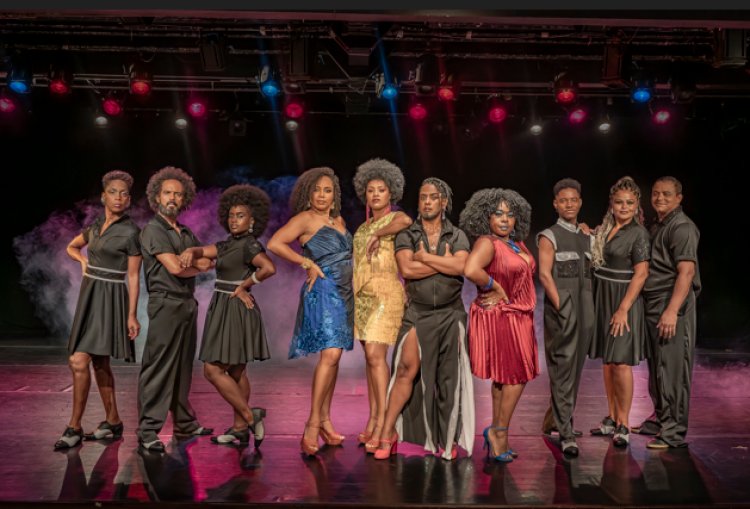 Musical que homenageia Elza Soares encerra temporada em Salvador com sessão acessível
