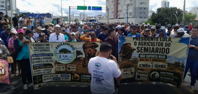 PRF emite nota sobre protesto de agricultores na Ponte Presidente Dutra, em Petrolina (PE) nesta terça (26)
