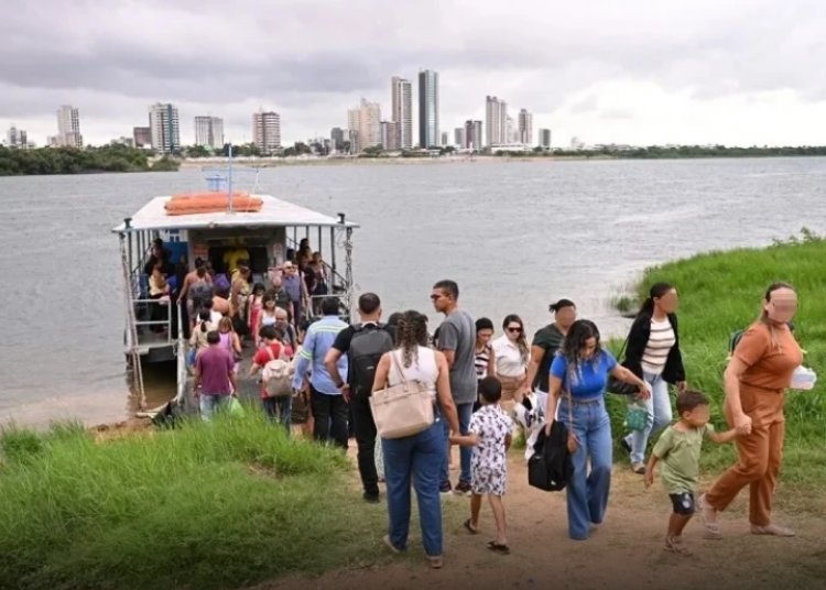 Passagem das barquinhas entre Juazeiro (BA) e Petrolina (PE)