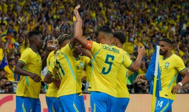 BRASIL GOLEIA O PANAMÁ NO MARACANÃ: 6 A 2