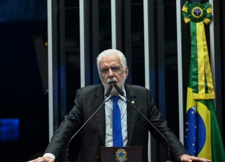 O senador baiano Jaques Wagner (PT-BA) foi alvo de uma operação de busca realizada pela Polícia Federal nesta quinta-feira (18)