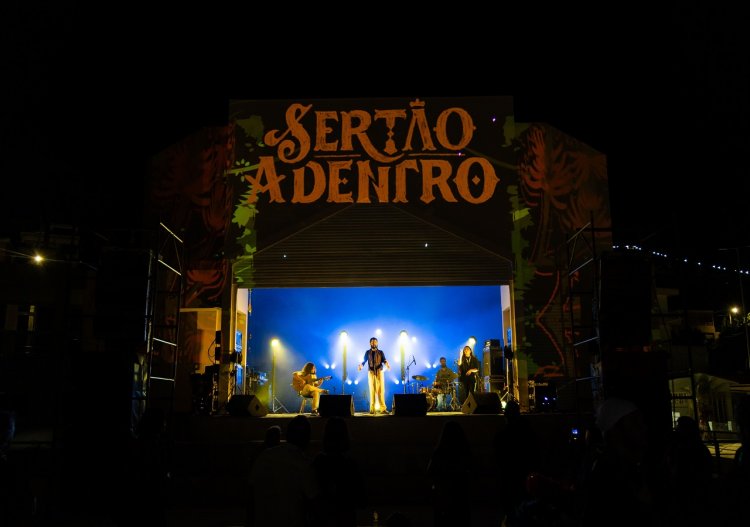 Vídeo do 2º Festival Sertão A Dentro reúne shows, homenagem e oficinas realizadas em Triunfo e Serra Talhada
