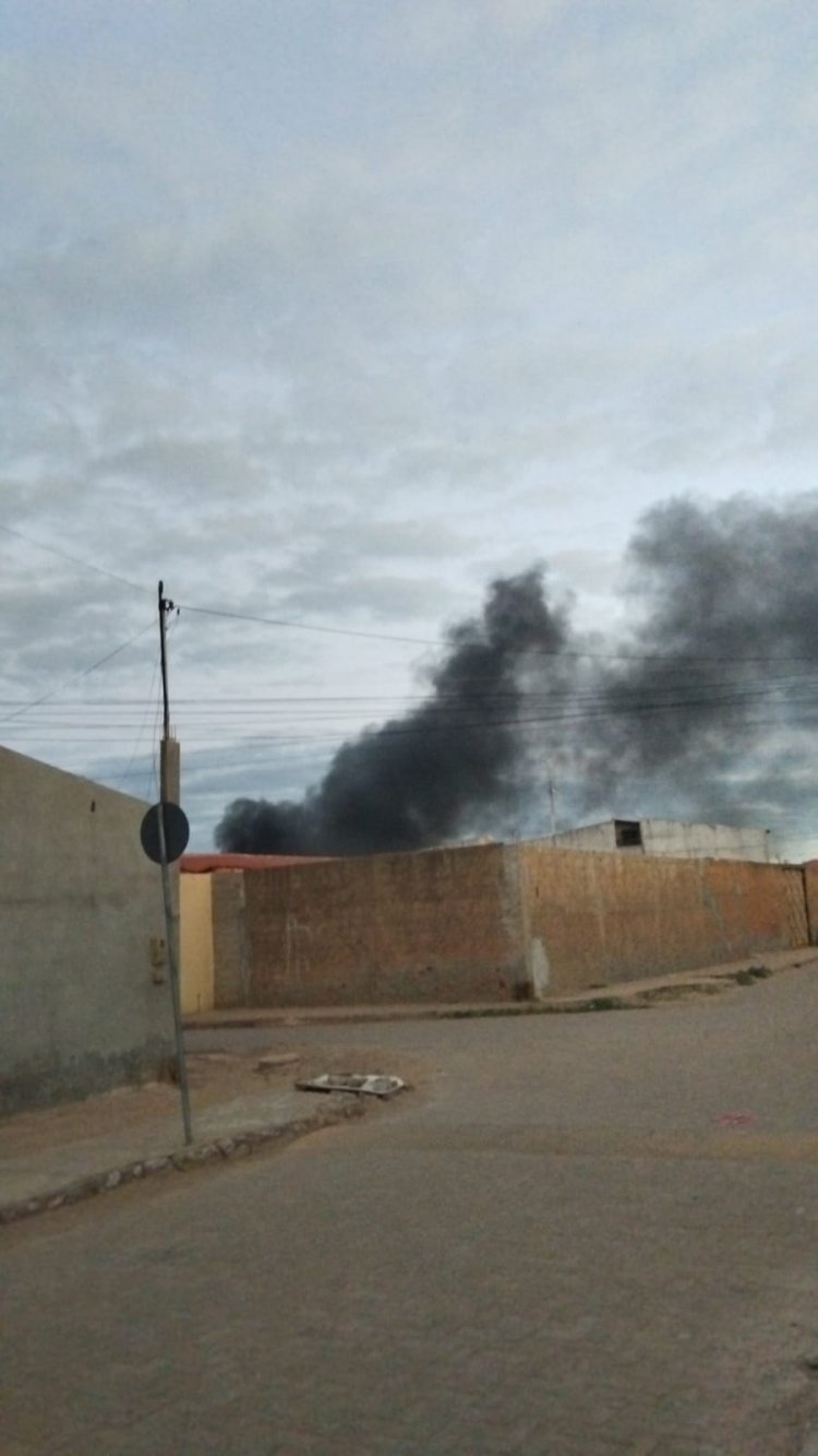 INCÊNDIO ASSUSTA MORADORES DA VILA MASSU, EM CASA NOVA 